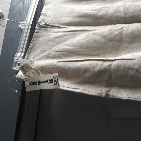 Skirt Sz 11 - Picture 4 of 6